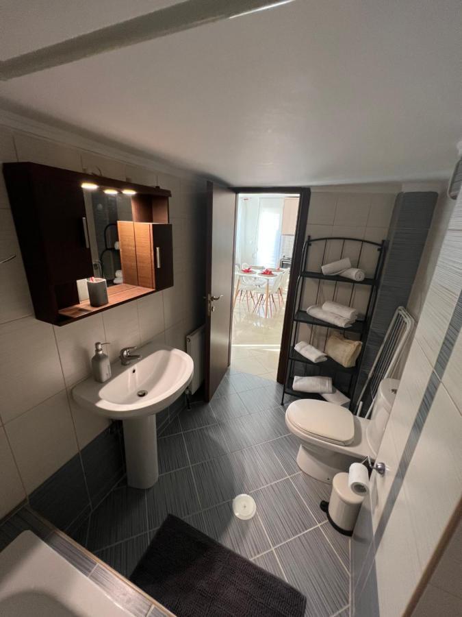Silverline Comfort Apartment Солун Екстериор снимка